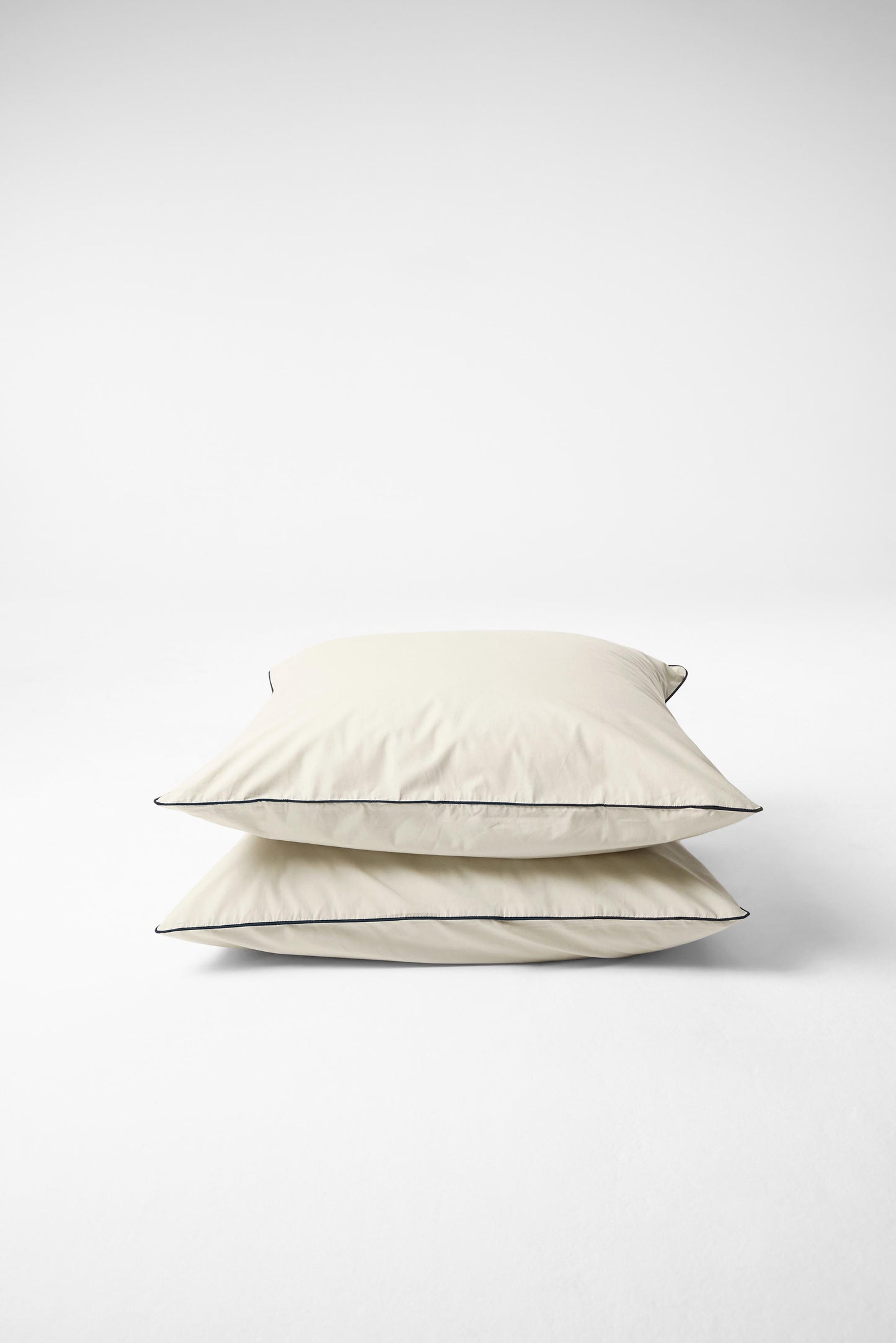 Euro Pillowcase Pair in Contrast Edge, Canvas with Navy