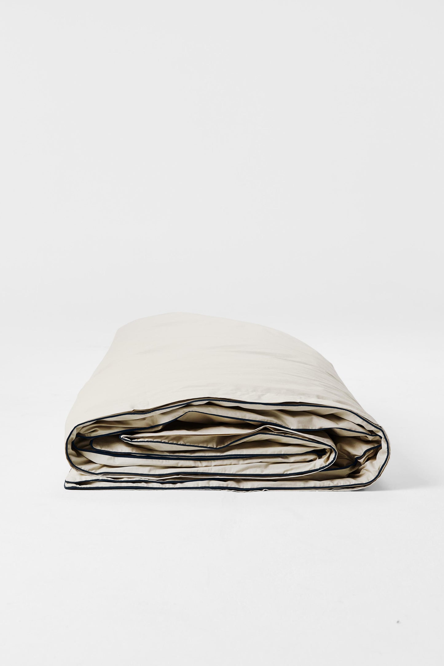 Super King Set in Contrast Edge, Canvas with Navy