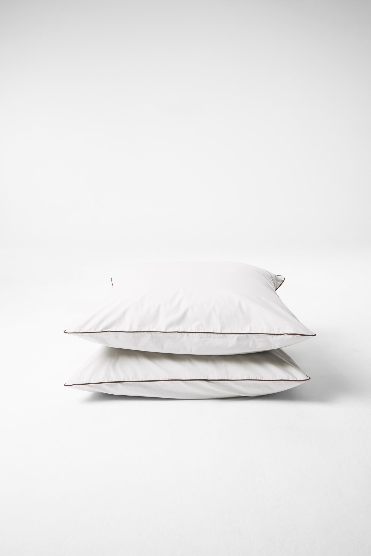 Euro Pillowcase Pair in Contrast Edge - Prism with Carob