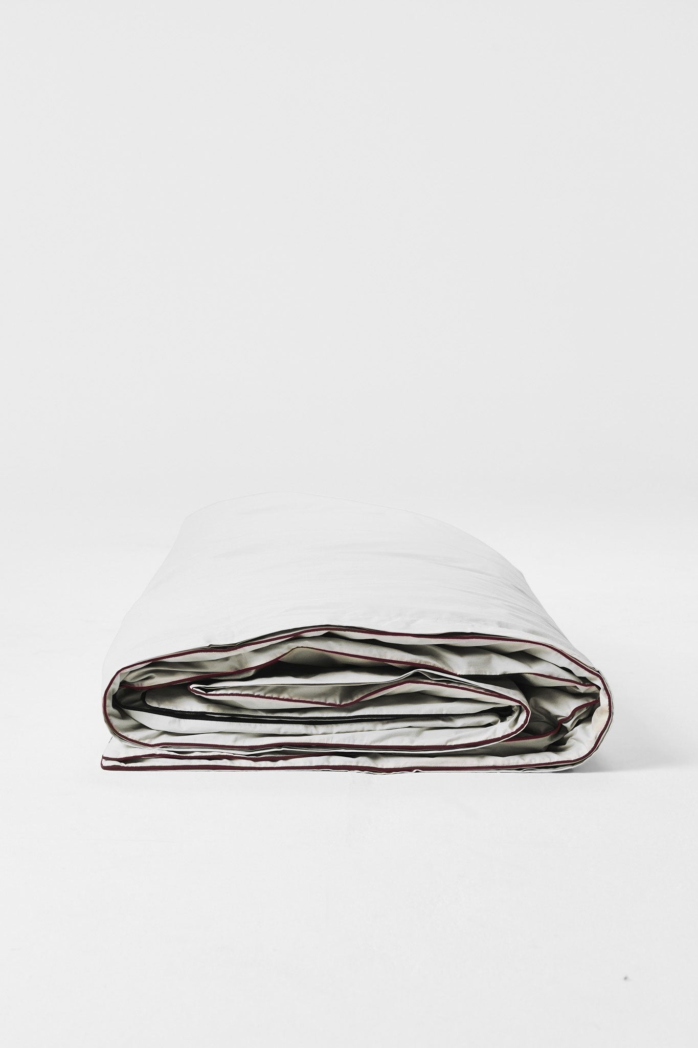 King Pillowcase Pair in Contrast Edge, Prism Sateen with Eggplant