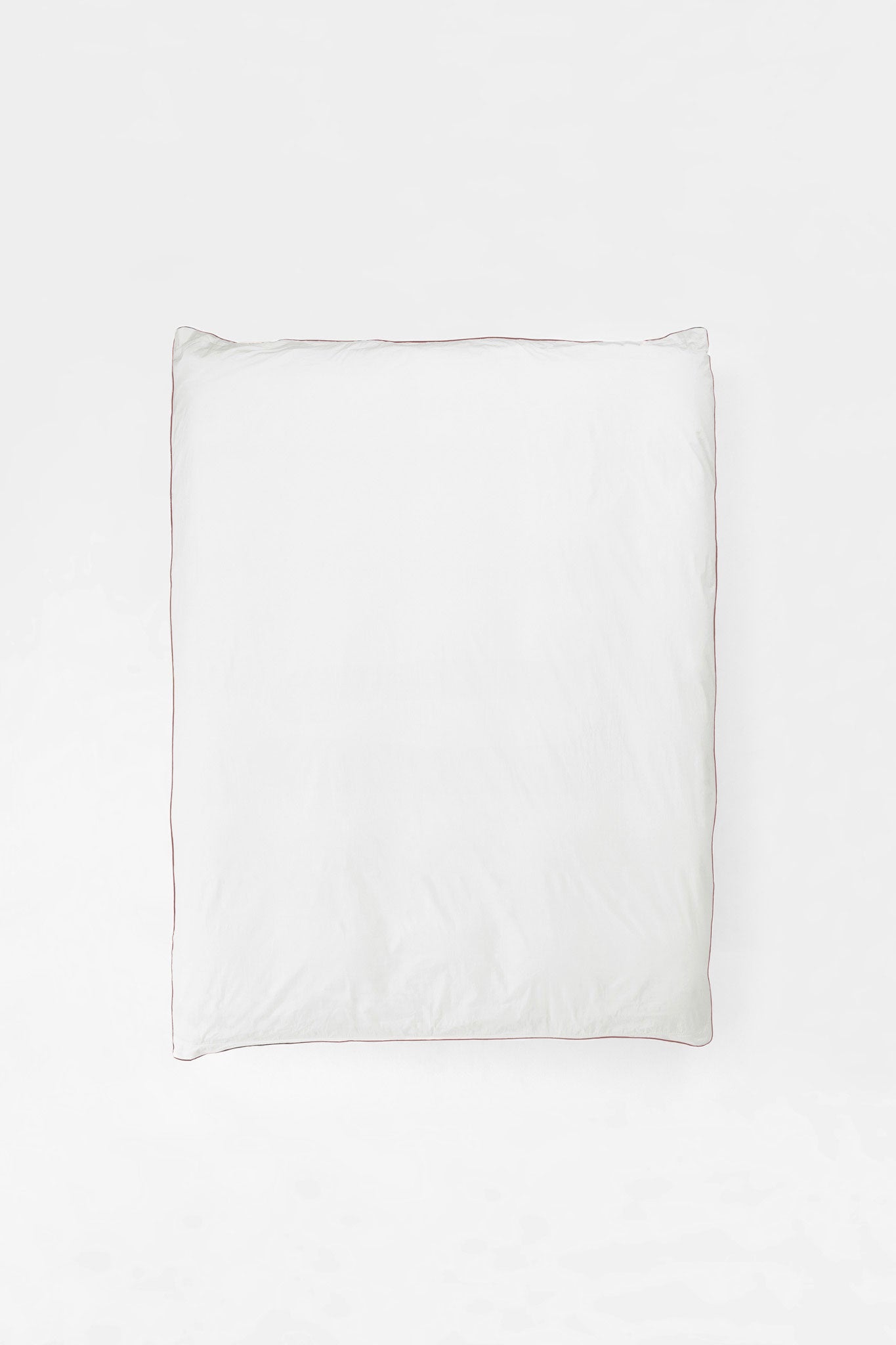 King Pillowcase Pair in Contrast Edge, Prism Sateen with Eggplant